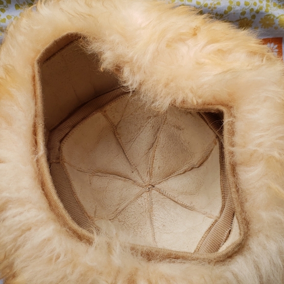Vintage Lamb Fur Hat - Picture 3 of 6